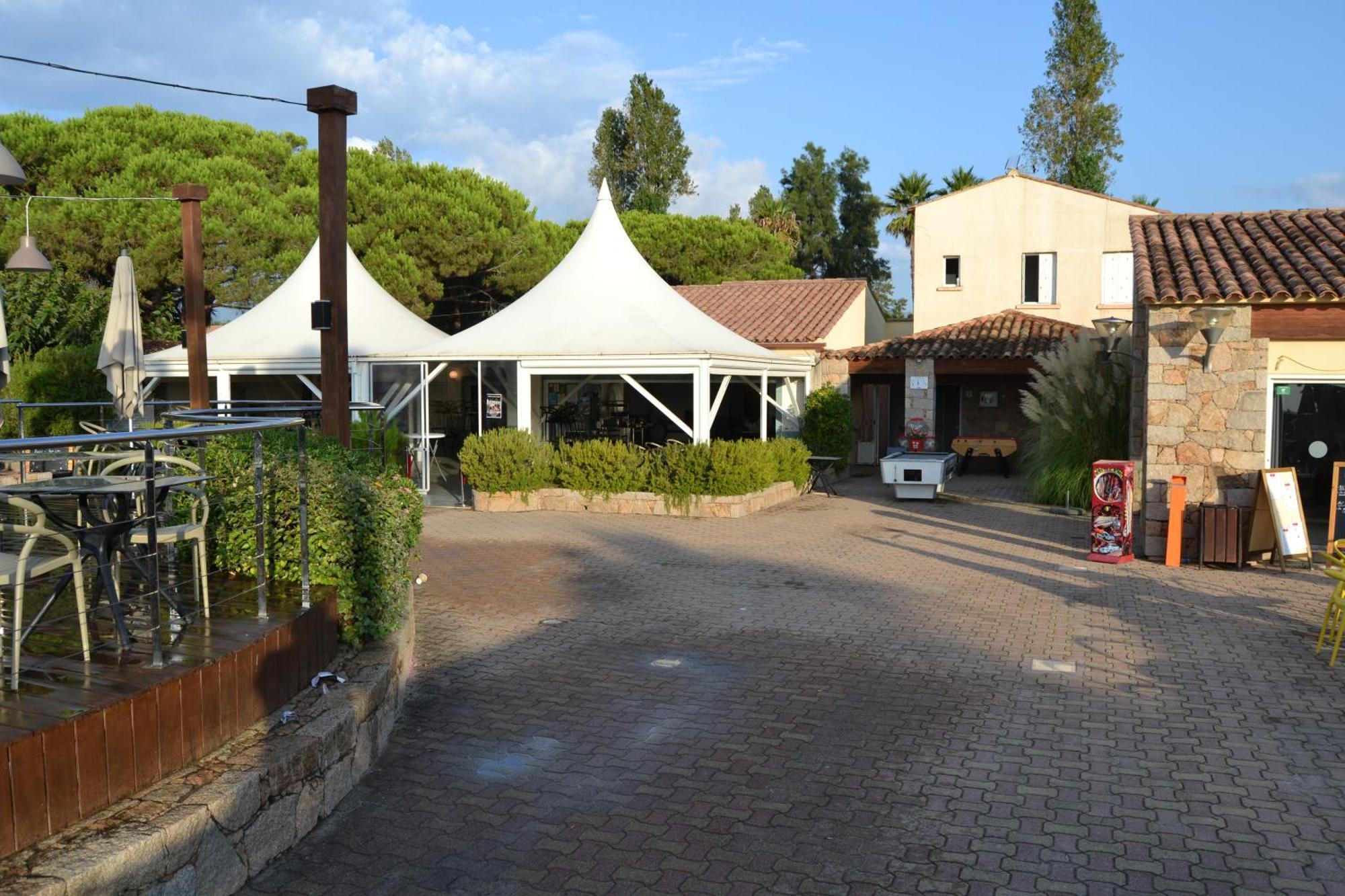H4 Villa Ghisonaccia Exteriör bild